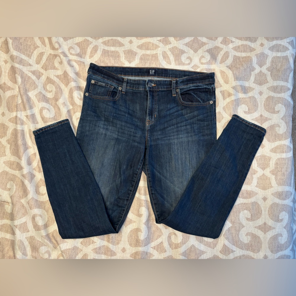 GAP Denim Woman’s Jeans size 32 Regular